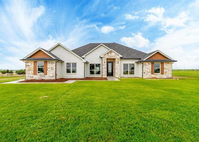 Property at 11332 County Road 418, Grandview, TX 76050, 4 beds, 3 baths