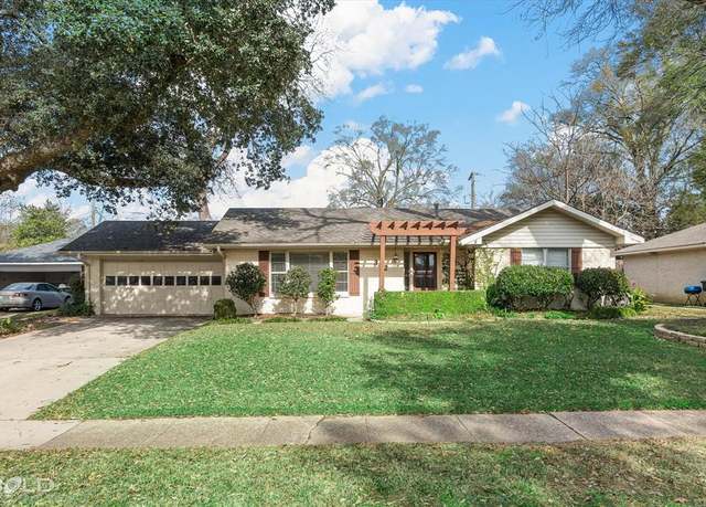 Property at 342 Elmwood Cir, Shreveport, LA 71104, 3 beds, 2.5 baths