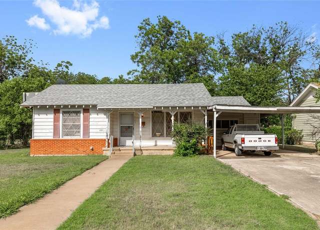 Property at 2103 6th St, Brownwood, TX 76801, 3 beds, 1 bath