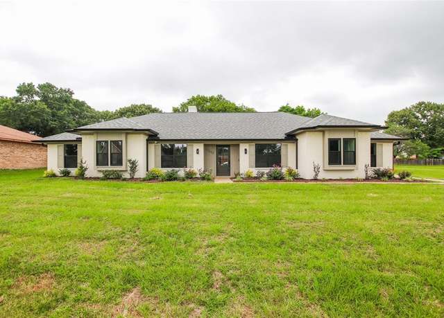 Property at 13652 Maxine Dr, Tyler, TX 75709, 4 beds, 3.5 baths
