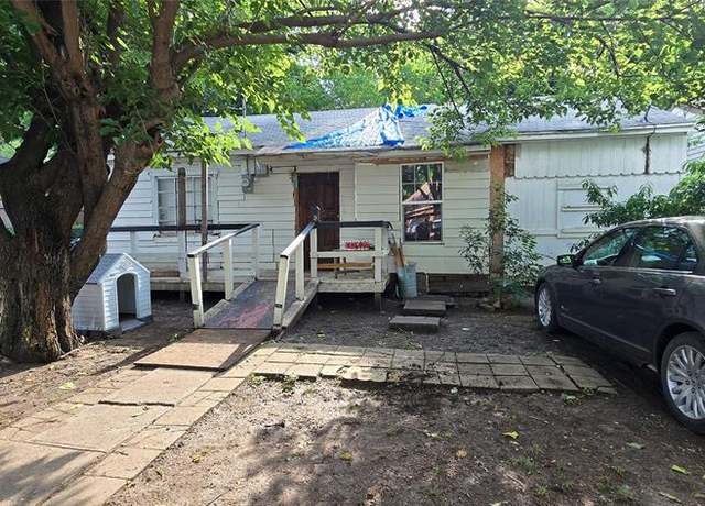 Property at 1107 N Justin Ave, Dallas, TX 75211, 3 beds, 1 bath