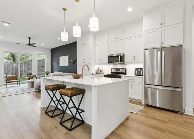 Property at 5627 Santa Fe Ave, Dallas, TX 75214, 3 beds, 2.5 baths
