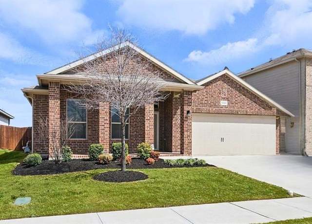 Property at 1445 Archway Ct, Fort Worth, TX 76247, 4 beds, 2 baths
