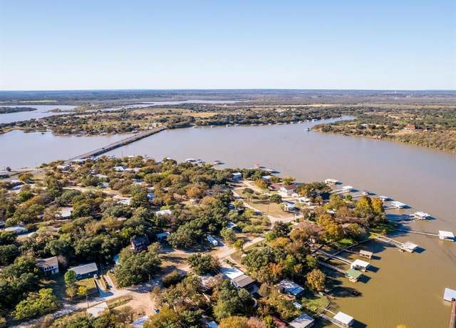 Property at 6927 County Road 569, Brownwood, TX 76801, 2 beds, 1 bath