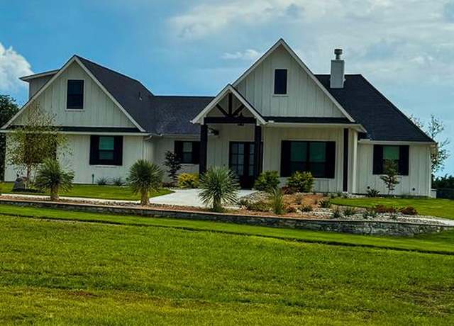 Property at 341 Sharla Smelley Rd, Weatherford, TX 76088, 5 beds, 3 baths