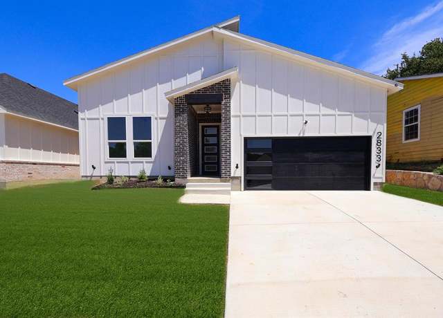 Property at 2833 Avenue L, Fort Worth, TX 76105, 4 beds, 2 baths