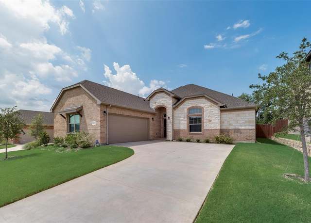 Property at 10611 Hidden Hollow Dr, Grand Prairie, TX 76065, 4 beds, 3 baths