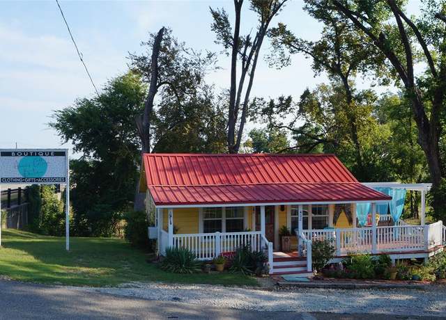 Property at 402 College St, Canton, TX 75103, 1 bed, 1 bath