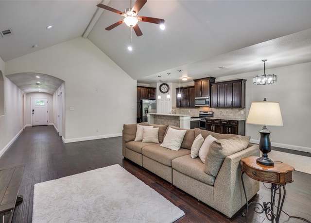 Property at 3032 James Ave, Fort Worth, TX 76110, 3 beds, 2 baths
