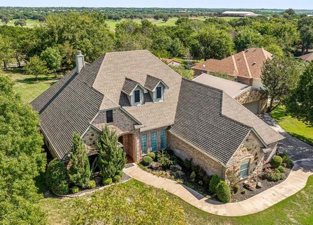 Property at 109 Rio Bravo Ct, Weatherford, TX 76088, 4 beds, 3 baths