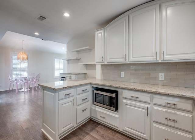 Property at 4315 Cabell Dr, Dallas, TX 75204, 2 beds, 2 baths