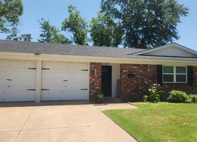 Property at 1709 Pamela Ln, Fort Worth, TX 76112, 3 beds, 2 baths