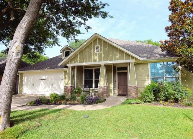 Property at 517 N 2nd St, Midlothian, TX 76065, 3 beds, 2 baths