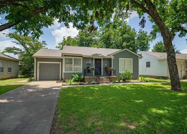 Property at 1306 S Oak Cliff Blvd, Dallas, TX 75208, 3 beds, 2 baths