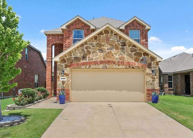 Property at 8805 Deadwood Ln, Aubrey, TX 76227, 3 beds, 2.5 baths