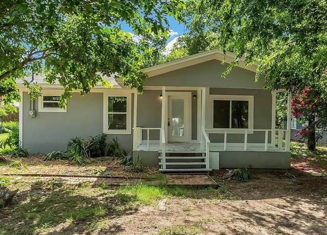 Property at 110 N Hillside St, Red Oak, TX 75154, 3 beds, 1.5 baths