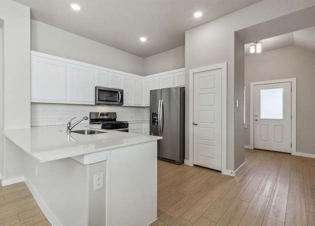 Property at 3725 White Rock Dr, Farmersville, TX 75442, 3 beds, 2 baths