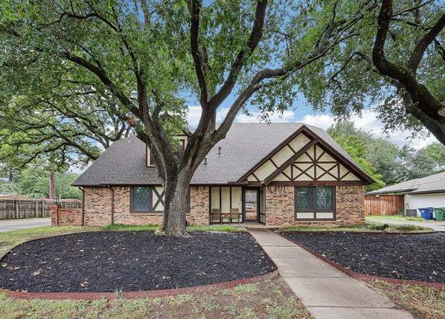 Property at 1608 Lillian Ave, Pantego, TX 76013, 4 beds, 2.5 baths