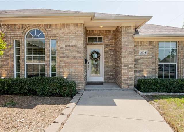 Property at 1500 Jacqueline Ln, Graham, TX 76450, 3 beds, 2 baths
