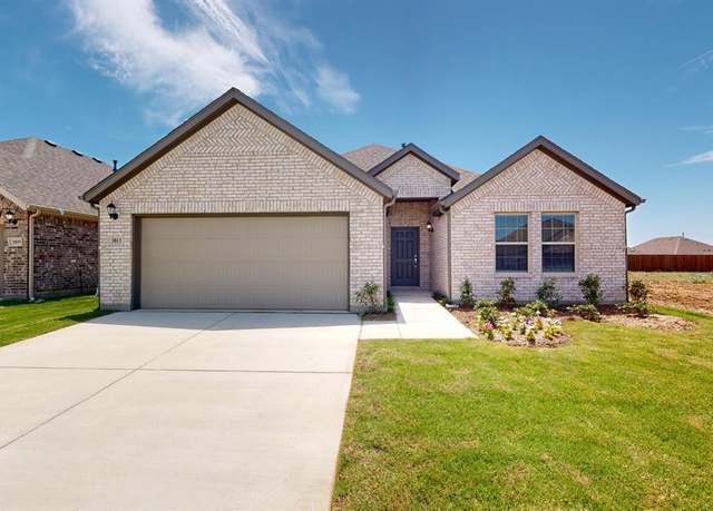 Property at 3813 Yarrow Dr, Argyle, TX 76226, 4 beds, 2 baths