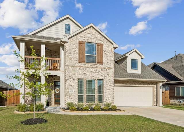 Property at 233 Lakewood Ln, Ponder, TX 76259, 5 beds, 4 baths