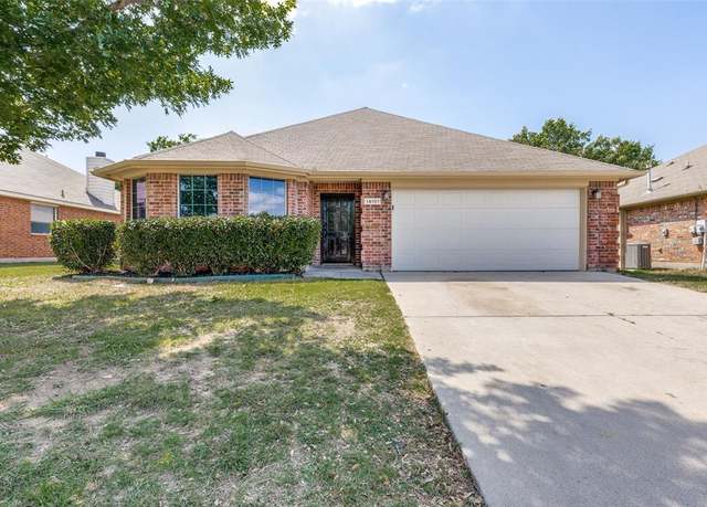 Property at 14101 Dream River Trl, Fort Worth, TX 76052, 4 beds, 2 baths