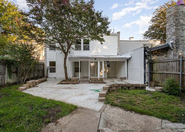 Property at 2104 Fleur De Lis Ct, Arlington, TX 76012, 4 beds, 2.5 baths