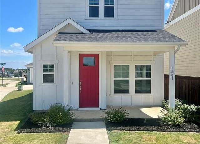 Property at 1401 Apricot Ln, Gainesville, TX 76240, 3 beds, 2.5 baths