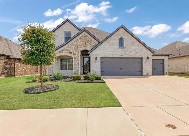 Property at 236 Lillian Ln, Waxahachie, TX 75165, 3 beds, 3.5 baths