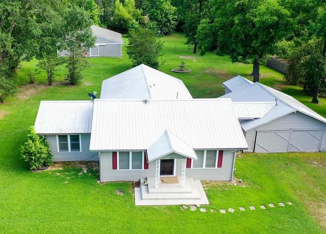Property at 506 Clarksville, Bogata, TX 75417, 3 beds, 2 baths
