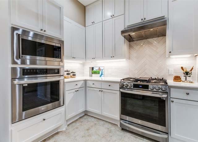 Property at 3701 Queenswood Ln, Garland, TX 75040, 5 beds, 3.5 baths