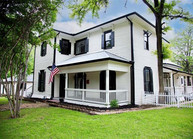 Property at 402 Munson St, Rockwall, TX 75087, 4 beds, 3.5 baths