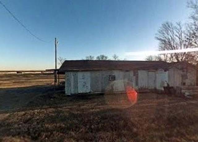 Property at 2803 N US Highway 75, Wilmer, TX 75172, 3 beds, 1 bath