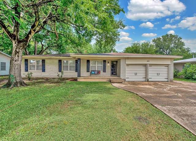 Property at 145 Darden Dr, Robinson, TX 76706, 3 beds, 2 baths