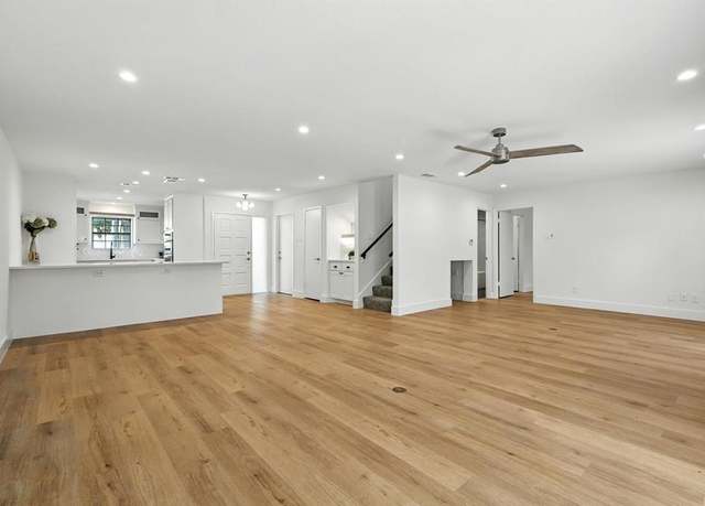 Property at 2143 Kessler Ct #38, Dallas, TX 75208, 3 beds, 2 baths