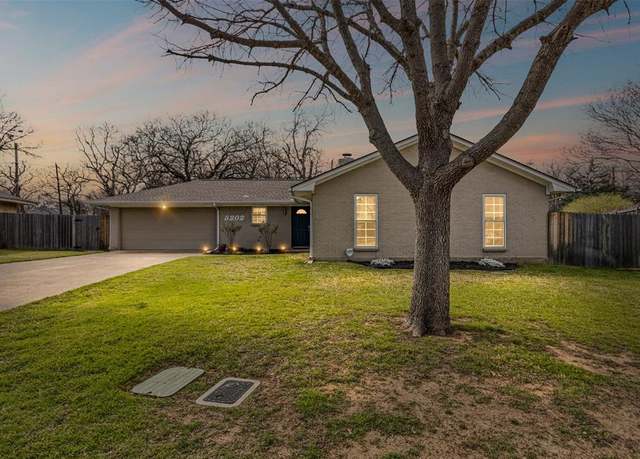 Property at 5202 Prince Charles Ct, Arlington, TX 76017, 3 beds, 2 baths