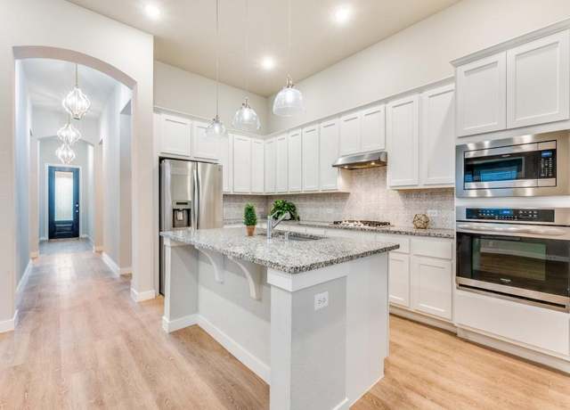 Property at 3517 Palmetto Ave, Aubrey, TX 76227, 4 beds, 3 baths