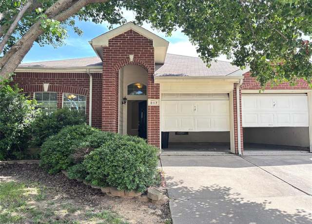 Property at 817 Fox Hunt Trl, Fort Worth, TX 76179, 3 beds, 2 baths