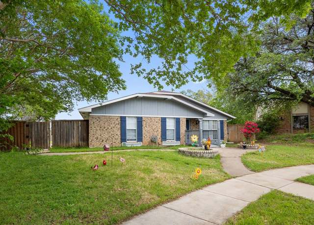 Property at 1706 Delaford Cir, Carrollton, TX 75007, 3 beds, 2 baths