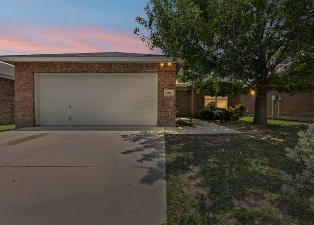 Property at 3328 Royal Crest Dr, Fort Worth, TX 76140, 3 beds, 2 baths