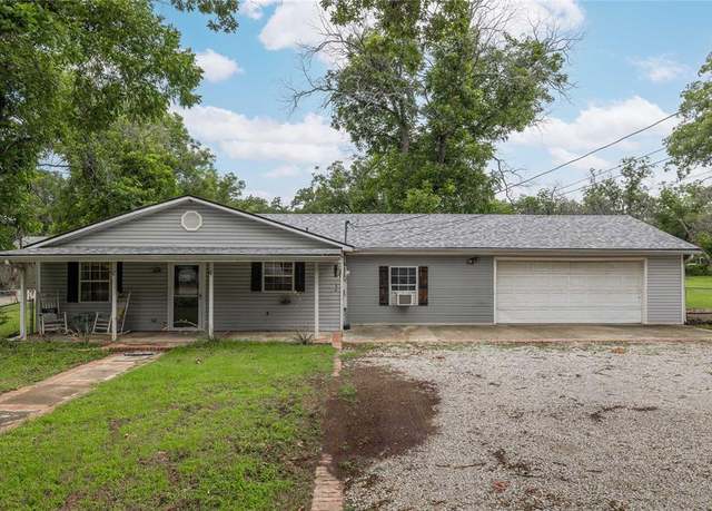 Property at 302 Eastover Dr, Early, TX 76802, 3 beds, 2 baths
