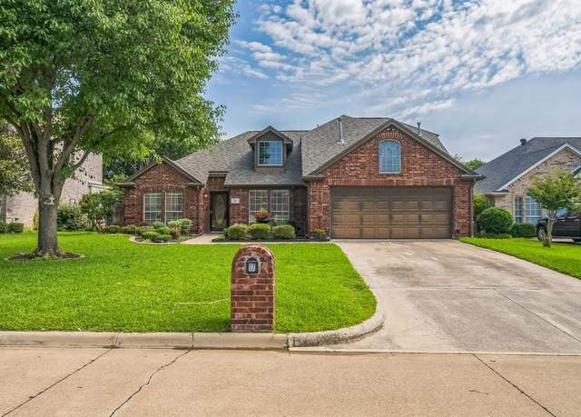 Property at 17 Zachary Ct, Mansfield, TX 76063, 4 beds, 3 baths