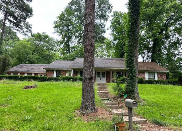 Property at 408 Myra St, Mansfield, LA 71052, 3 beds, 2.5 baths