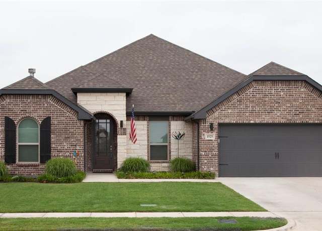 Property at 1525 Wagon Wheel Way, Krum, TX 76249, 4 beds, 3 baths