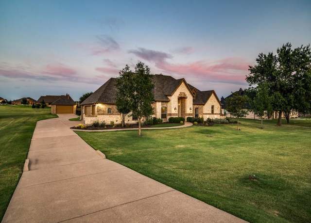 Property at 1650 Winding Creek Ln, Rockwall, TX 75032, 4 beds, 3 baths