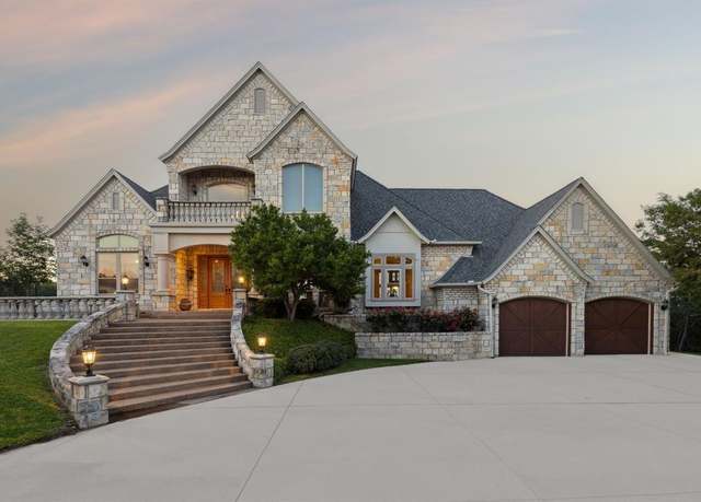 Property at 204 Covered Bridge Dr, Fort Worth, TX 76108, 4 beds, 4.5 baths