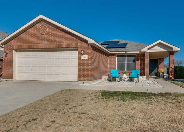 Property at 728 Falcon Rd, Saginaw, TX 76131, 3 beds, 2 baths
