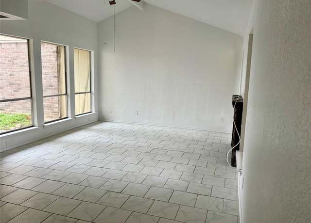 Property at 8807 N Normandale St, Fort Worth, TX 76116, 3 beds, 2 baths