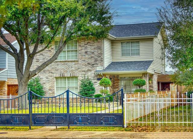 Property at 2316 Summit Ln, Dallas, TX 75227, 3 beds, 2.5 baths