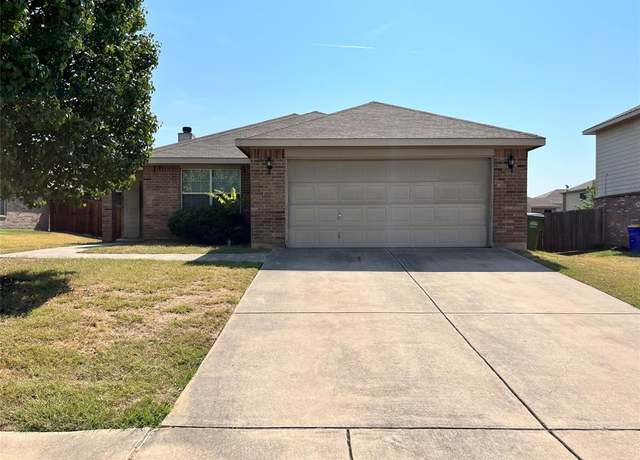 Property at 316 Chisholm Trl, Krum, TX 76249, 3 beds, 2 baths
